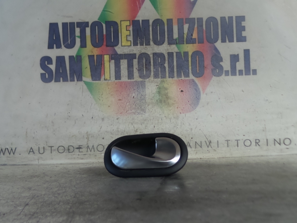 MANIGLIA INT. APERTURA PORTA ANT. S DX. SMART FORTWO (C453) (07/14>)