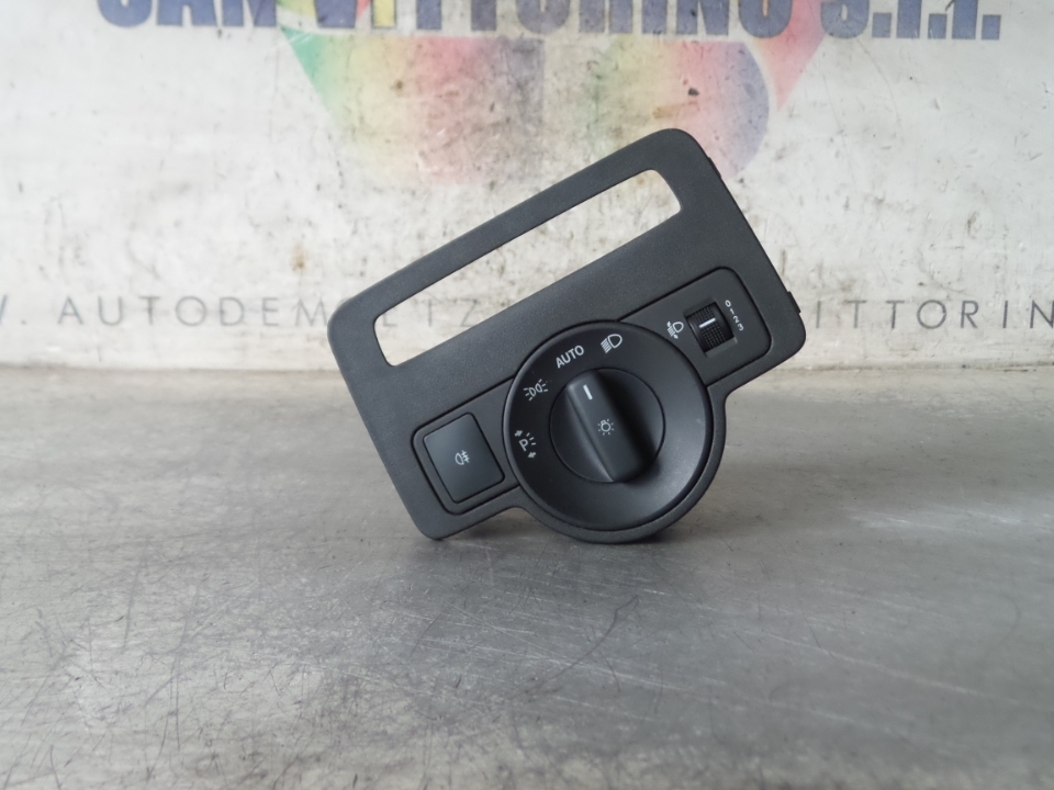 INTERRUTTORE BLOCCO COMANDO LUCI MERCEDES-BENZ VITO TOURER (W639) (10/14>)