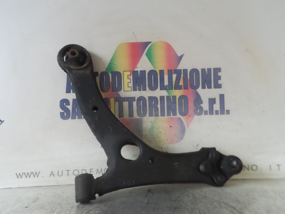 BRACCIO OSCILLANTE SOSP. ANT. SX. TOYOTA COROLLA (09/04>09/07