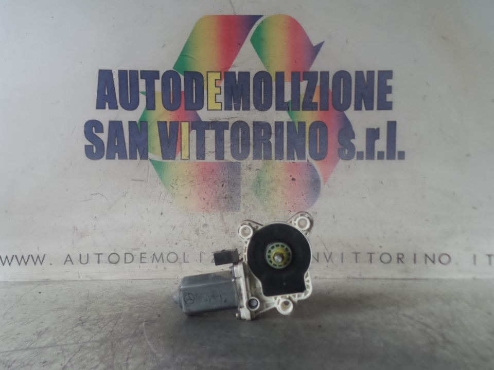 MOTORINO ALZACRISTALLO PARAFANGO POS SX. MERCEDES-BENZ SLK (R171) (02/04>)