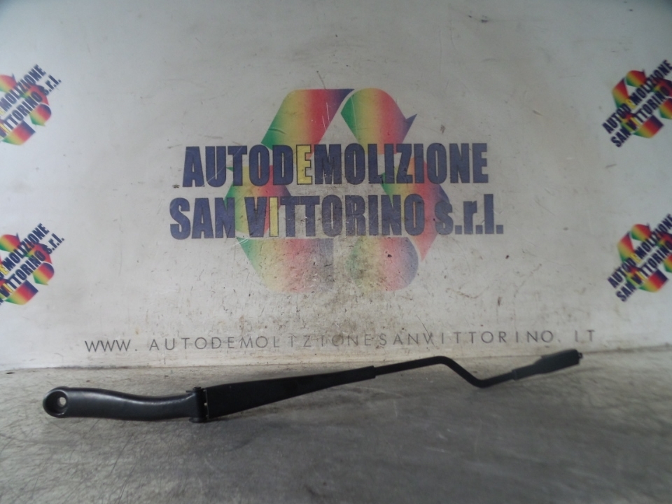 BRACCIO TERGIPARABREZZA SX. FIAT PUNTO (6U) (01/13>)