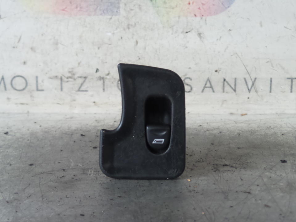 INTERRUTTORE ALZACRISTALLI PORTA POST. DX ALFA ROMEO 147 (W8) (08/00>01/06