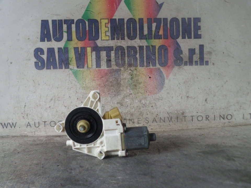 MOTORINO ALZACRISTALLO PORTA POST. SX. MERCEDES-BENZ CLASSE C (W/S204) (01/07>04/11