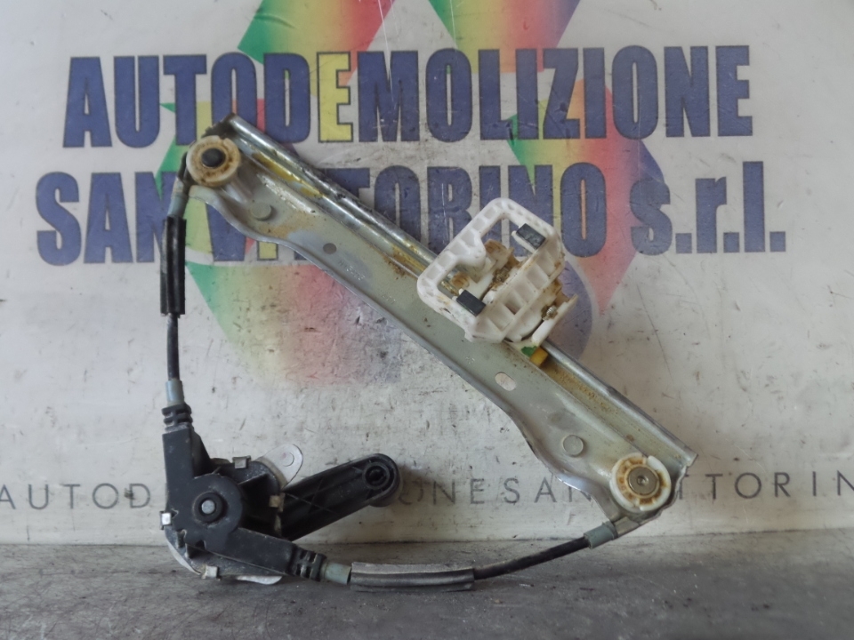 ALZACRISTALLO PORTA POST. SX. FIAT PANDA (33) (12/11>)