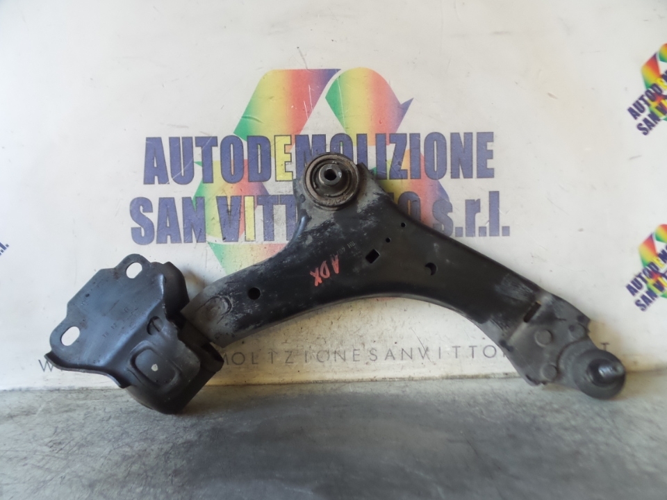 BRACCIO OSCILLANTE SOSP. ANT. DX. LAND ROVER FREELANDER (10/06>03/15