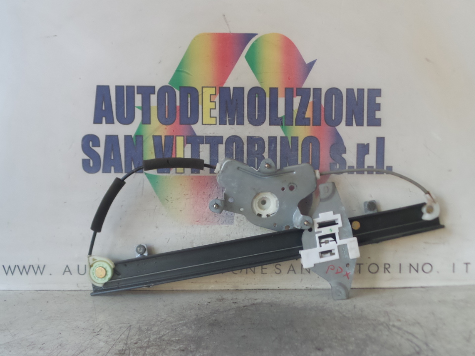 ALZACRISTALLO ELETTR. PORTA POST. DX. SSANGYONG REXTON/REXTON II (12/03>)