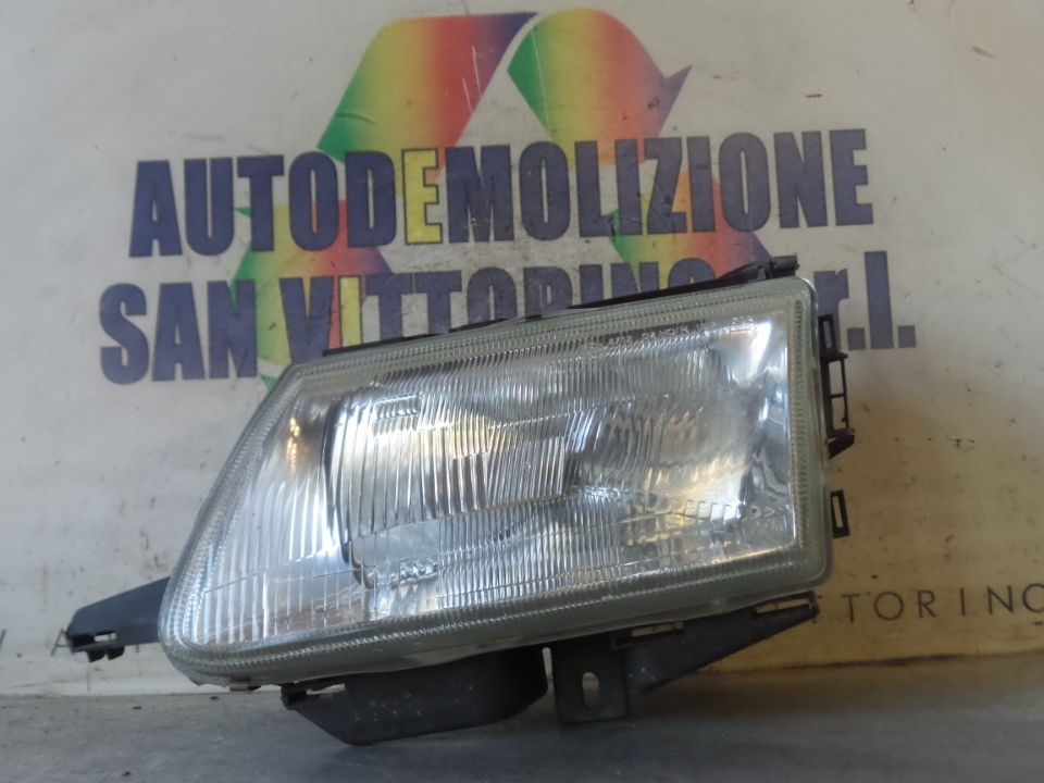 PROIETTORE SX. CITROEN SAXO (03/96>08/99