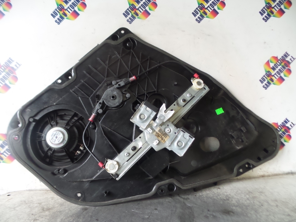 ALZACRISTALLO ELETTR. PORTA POST. SX. FORD FIESTA (CB1) (09/08>)