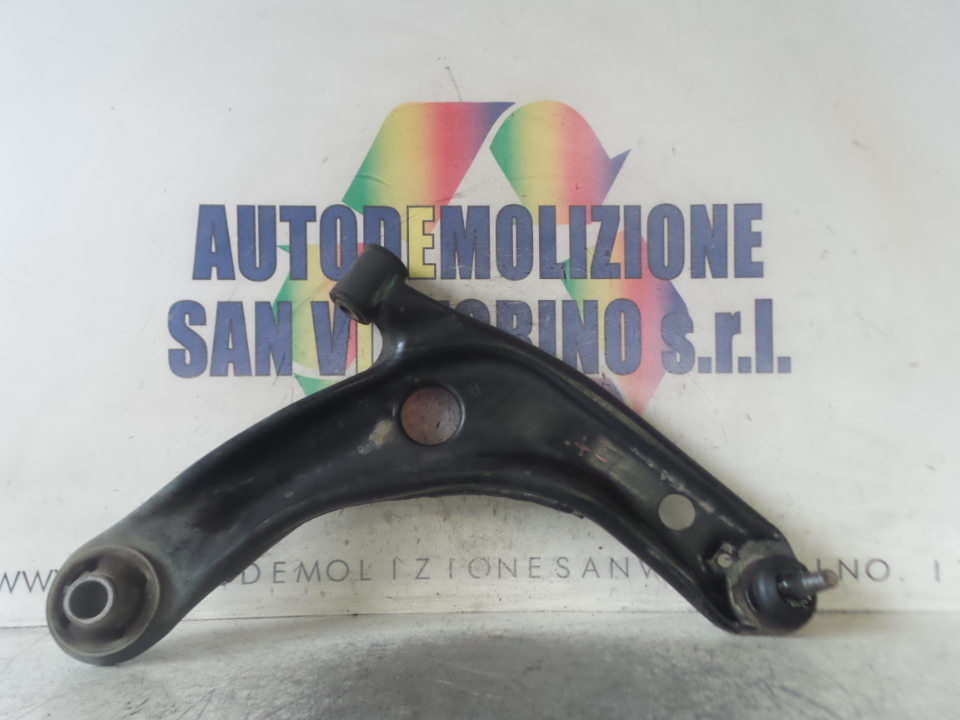 BRACCIO OSCILLANTE SOSP. ANT. DX. TOYOTA YARIS (09/11>)