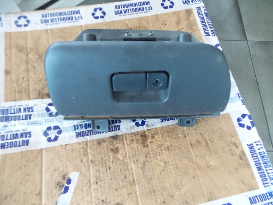 PORTAOGGETTI CRUSCOTTO MITSUBISHI FUSO CANTER EURO 5 (09/09>)