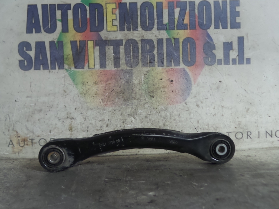 BRACCIO OSCILLANTE SUP. SOSP. POST. SX. FORD KUGA (CBS) (07/16>)